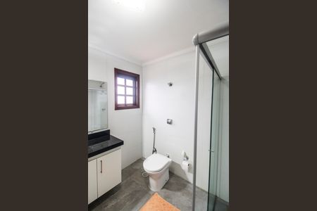 Casa para alugar com 350m², 3 quartos e 4 vagasBanheiro 2