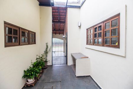Casa para alugar com 350m², 3 quartos e 4 vagasÁrea de Serviço