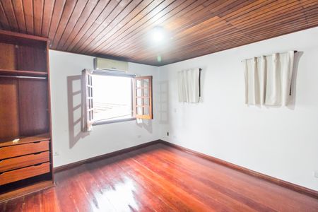 Casa para alugar com 350m², 3 quartos e 4 vagasSuíte