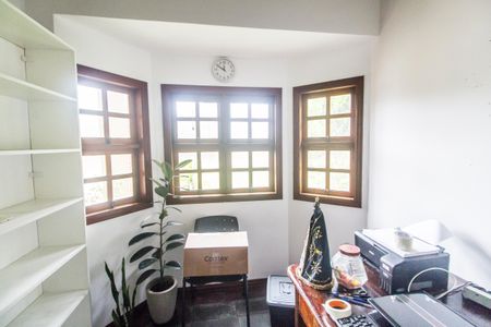 Casa para alugar com 350m², 3 quartos e 4 vagasEscritório