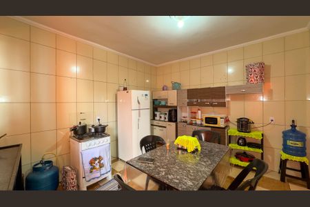 Casa à venda com 53m², 5 quartos e 1 vagaCozinha