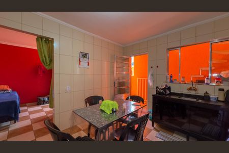 Casa à venda com 53m², 5 quartos e 1 vagaCozinha