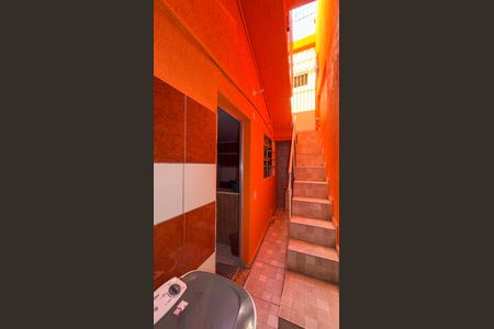 Casa à venda com 53m², 5 quartos e 1 vagaÁrea de Serviço