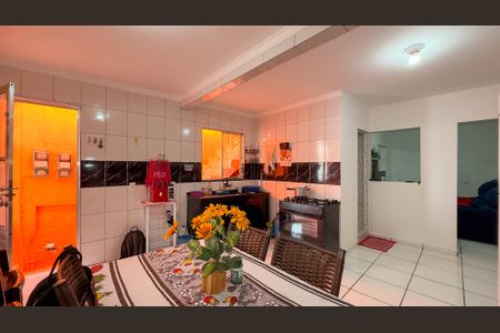 Casa à venda com 53m², 5 quartos e 1 vagaCozinha