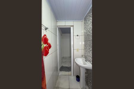 Casa à venda com 53m², 5 quartos e 1 vagaBanheiro 2