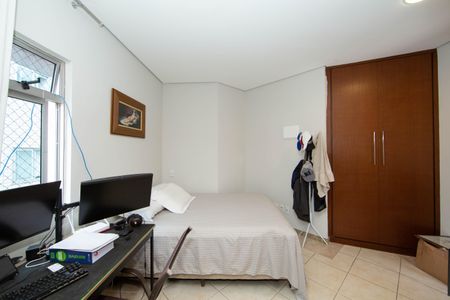Apartamento à venda com 170m², 4 quartos e 2 vagasQUARTO4