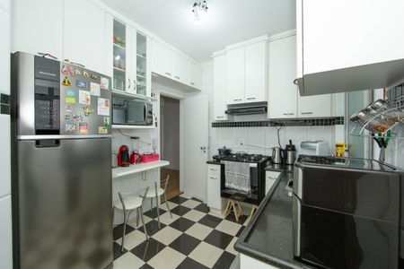 Apartamento à venda com 170m², 4 quartos e 2 vagasCOZINHA