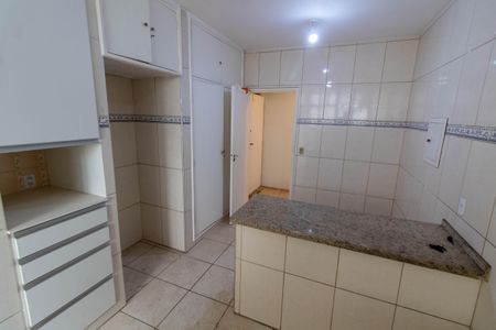Apartamento para alugar com 165m², 3 quartos e 3 vagasCOZINHA