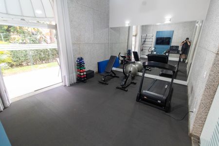 Apartamento para alugar com 165m², 3 quartos e 3 vagasÁREA COMUM - ACADEMIA