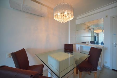 Apartamento para alugar com 67m², 2 quartos e 2 vagas Apartamento para alugar com 67m², 2 quartos e 2 vagasSala