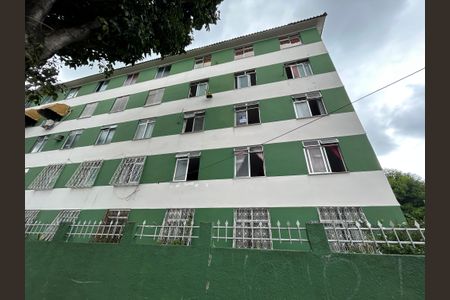 Apartamento para alugar com 50m², 2 quartos e sem vagaFachada + plaquinha