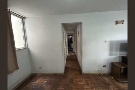 Corredor de apartamento para alugar com 2 quartos, 50m² em Tomás Coelho, Rio de Janeiro