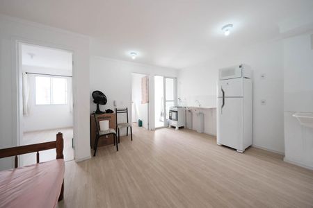 Apartamento para alugar com 39m², 2 quartos e 1 vagaSala/Cozinha