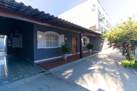 Casa à venda com 250m², 3 quartos e 1 vagaÁrea externa