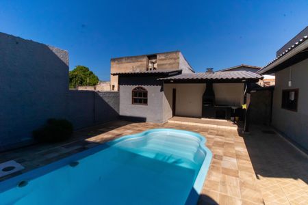 Casa à venda com 250m², 3 quartos e 1 vagaÁrea externa