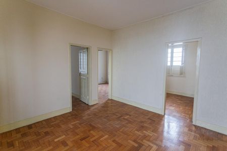 Sala de casa para alugar com 4 quartos, 150m² em Santa Efigênia, Belo Horizonte