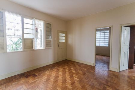 Sala de casa para alugar com 4 quartos, 150m² em Santa Efigênia, Belo Horizonte