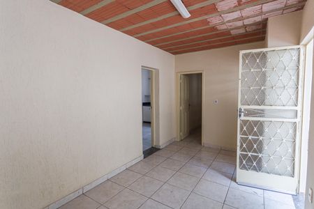 Casa para alugar com 150m², 4 quartos e 1 vaga Casa para alugar com 150m², 4 quartos e 1 vagaCopa