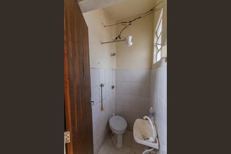Casa para alugar com 150m², 4 quartos e 1 vaga Casa para alugar com 150m², 4 quartos e 1 vagaBanheiro de serviço