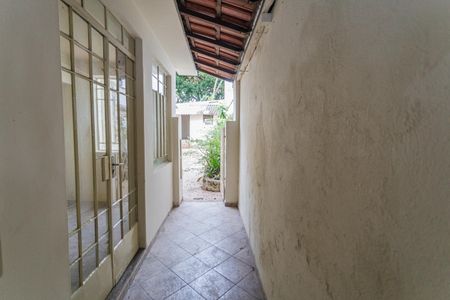 Casa para alugar com 150m², 4 quartos e 1 vaga Casa para alugar com 150m², 4 quartos e 1 vagaEntrada