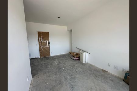 Sala de apartamento à venda com 2 quartos, 70m² em Vila Creti, Barueri