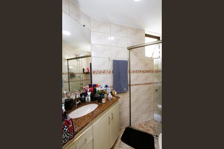 Apartamento à venda com 105m², 3 quartos e 2 vagasBanheiro da Suíte