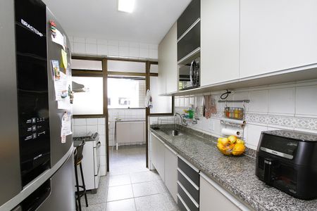 Apartamento à venda com 105m², 3 quartos e 2 vagasCozinha