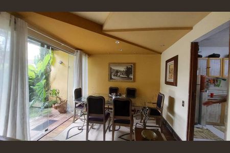 Casa à venda com 4 quartos, 377m² em Jacarepaguá, Rio de Janeiro