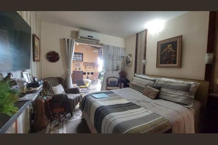 Casa à venda com 4 quartos, 377m² em Jacarepaguá, Rio de Janeiro