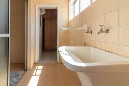 Apartamento à venda com 65m², 2 quartos e 1 vagaÁrea de Serviço