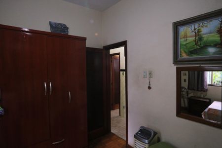 Casa à venda com 40m², 4 quartos e 2 vagas Casa à venda com 40m², 4 quartos e 2 vagasQuarto