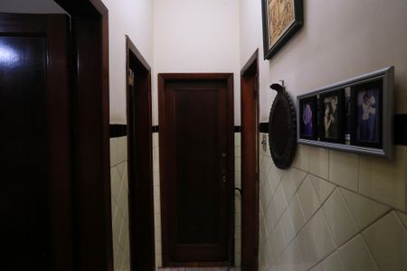 Casa à venda com 40m², 4 quartos e 2 vagas Casa à venda com 40m², 4 quartos e 2 vagasQuarto 1