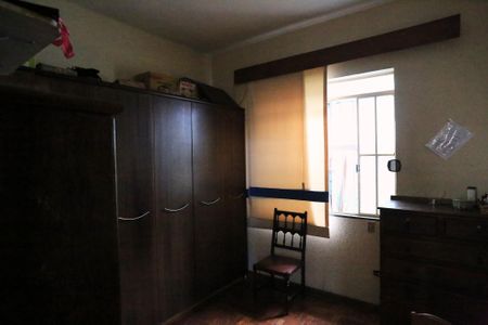 Casa à venda com 40m², 4 quartos e 2 vagas Casa à venda com 40m², 4 quartos e 2 vagasQuarto 2