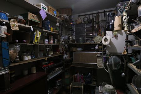 Casa à venda com 40m², 4 quartos e 2 vagas Casa à venda com 40m², 4 quartos e 2 vagasDespensa