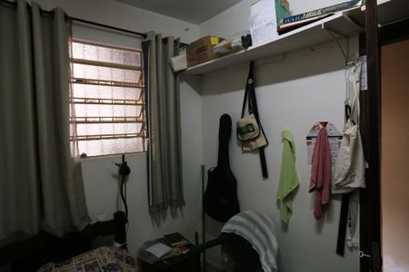 Casa à venda com 40m², 4 quartos e 2 vagas Casa à venda com 40m², 4 quartos e 2 vagasQuarto 3