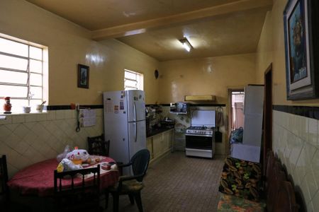 Casa à venda com 40m², 4 quartos e 2 vagas Casa à venda com 40m², 4 quartos e 2 vagasCozinha