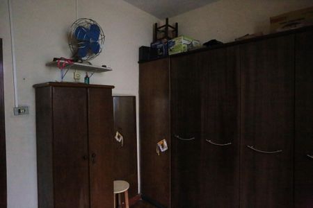 Casa à venda com 40m², 4 quartos e 2 vagas Casa à venda com 40m², 4 quartos e 2 vagasQuarto 2