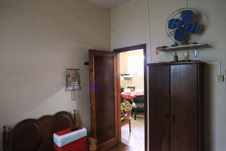 Casa à venda com 40m², 4 quartos e 2 vagas Casa à venda com 40m², 4 quartos e 2 vagasQuarto 2