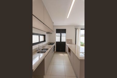 Casa de condomínio para alugar com 156m², 3 quartos e 2 vagas Casa de condomínio para alugar com 156m², 3 quartos e 2 vagasCozinha