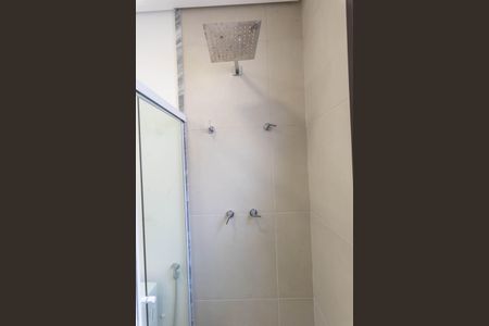 Casa de condomínio para alugar com 156m², 3 quartos e 2 vagas Casa de condomínio para alugar com 156m², 3 quartos e 2 vagasBanheiro da Suíte 1