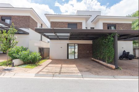 Casa de condomínio para alugar com 156m², 3 quartos e 2 vagas Casa de condomínio para alugar com 156m², 3 quartos e 2 vagasFachada