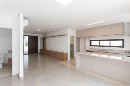 Casa de condomínio para alugar com 156m², 3 quartos e 2 vagas Casa de condomínio para alugar com 156m², 3 quartos e 2 vagasSala