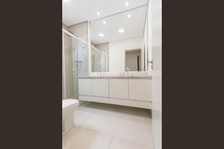 Casa de condomínio para alugar com 156m², 3 quartos e 2 vagas Casa de condomínio para alugar com 156m², 3 quartos e 2 vagasBanheiro da Suíte 1