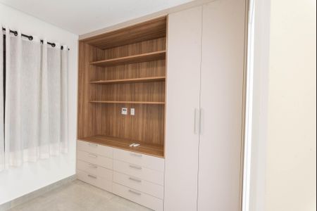 Casa de condomínio para alugar com 156m², 3 quartos e 2 vagas Casa de condomínio para alugar com 156m², 3 quartos e 2 vagasSuíte 3