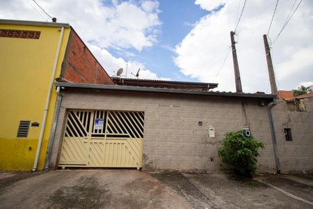 Casa para alugar com 240m², 4 quartos e 3 vagasFachada 