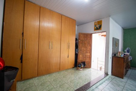 Casa para alugar com 240m², 4 quartos e 3 vagasSuite 2