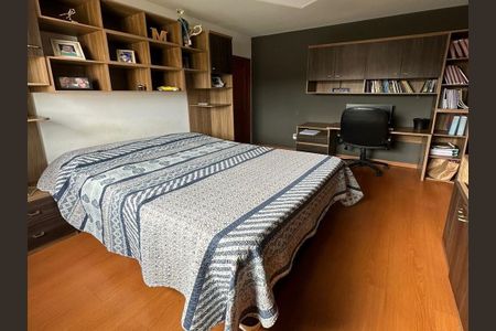 Casa à venda com 3 quartos, 302m² em Piratininga, Niterói