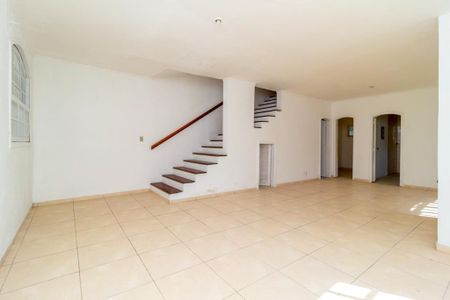 Casa à venda com 4 quartos, 216m² em Recreio dos Bandeirantes, Rio de Janeiro