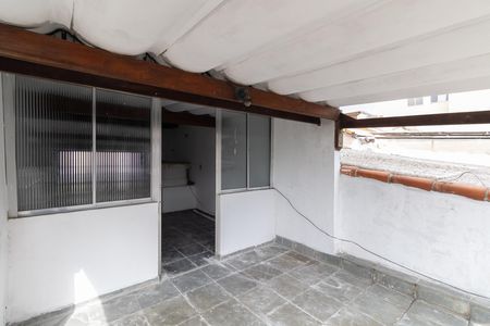 Casa de condomínio à venda com 110m², 4 quartos e 1 vaga Casa de condomínio à venda com 110m², 4 quartos e 1 vagaVaranda