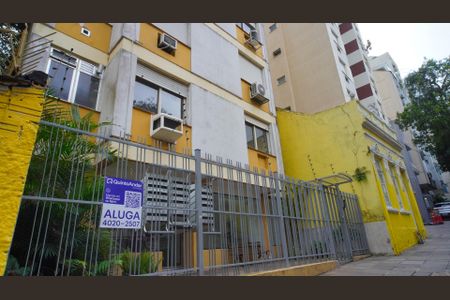Studio para alugar com 30m², 1 quarto e sem vagaFachada e placa 